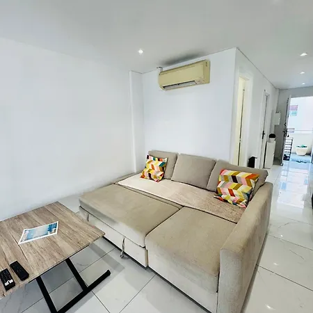 Large F3, Beach, Center Apartmán *