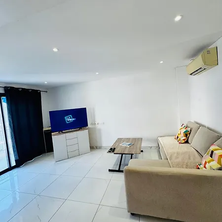 Apartmán Large F3, Beach, Center Antibes